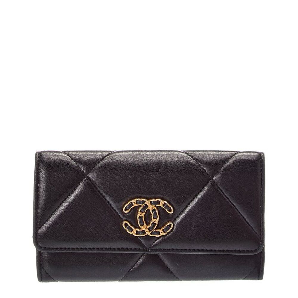 Chanel Black Quilted Lambskin Leather 19 Single Flap Wallet (Authentic